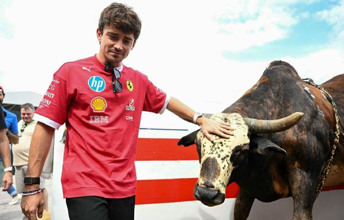 开云体育官网-索伯车队横扫红牛二队，勒克莱尔高光表现