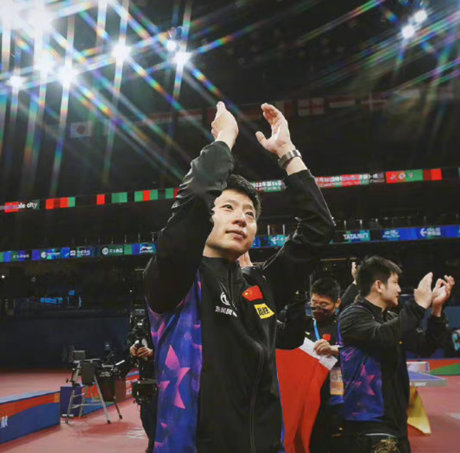 德国队险胜瑞典队，马龙点燃赛场