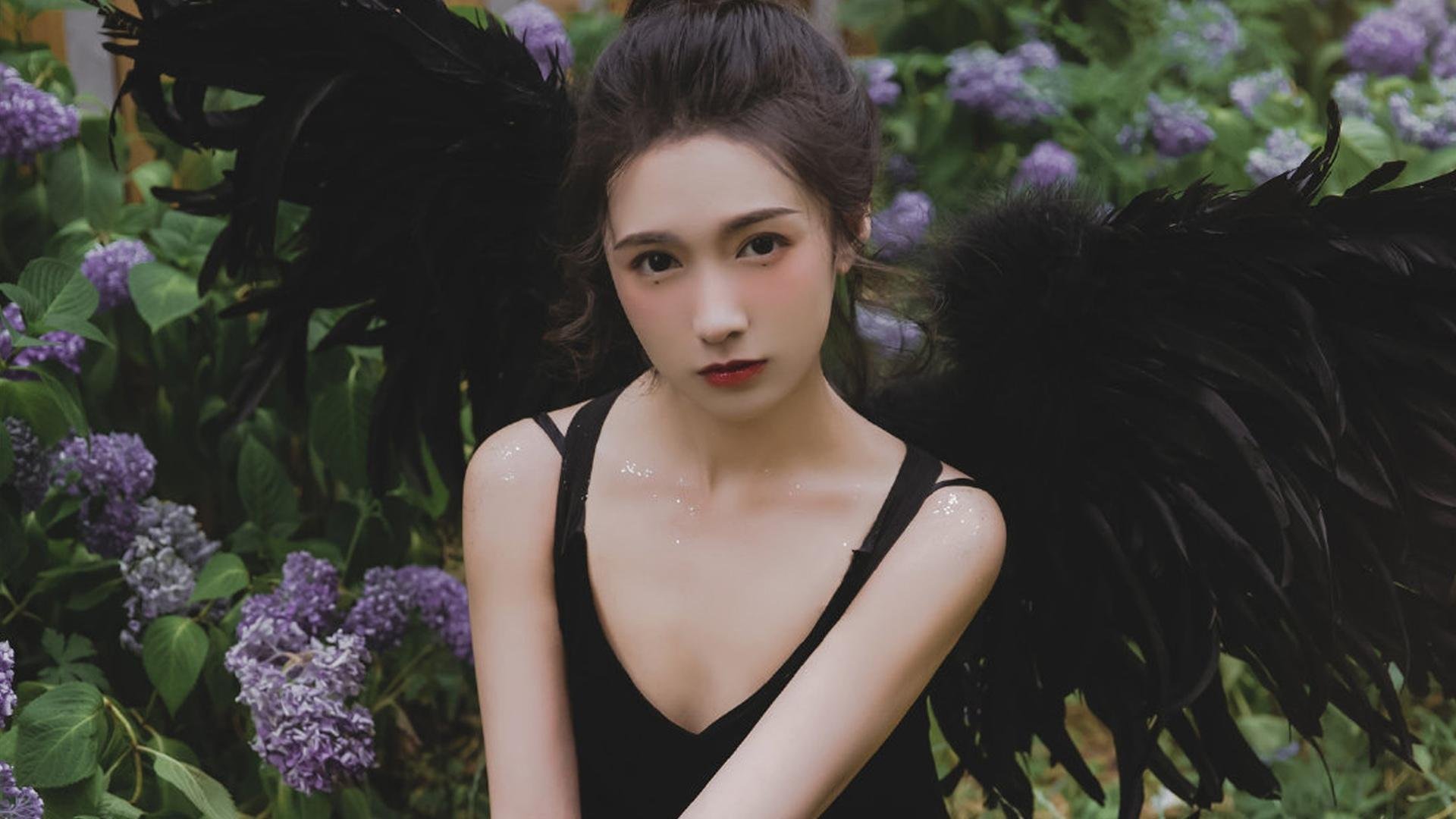 首先，我们来构思一个能体现这种唯一性的标题